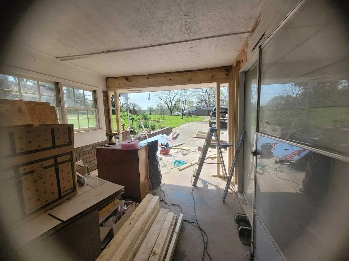 Air movers and dehumidifier for Water Mitigation Services in Elburn